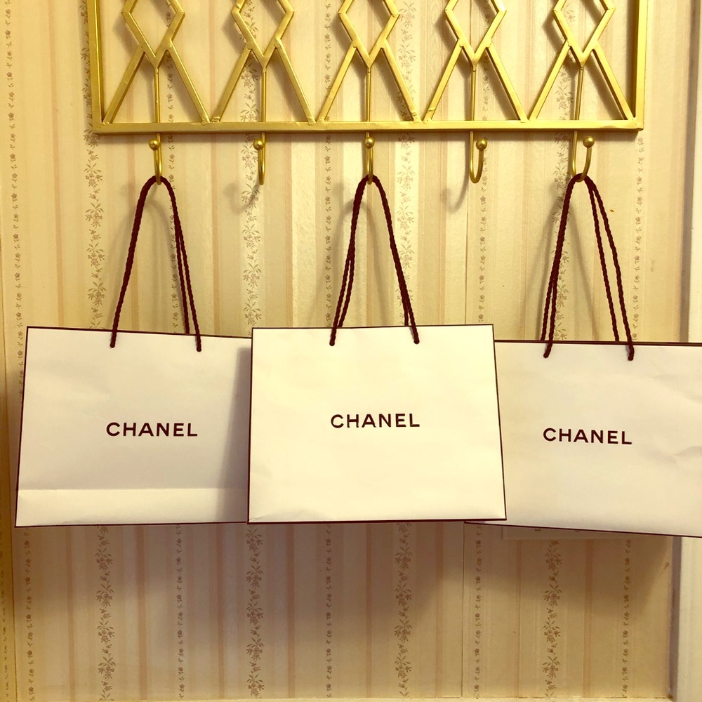 CHANNEL paper shopping bag great as gift bag